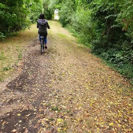 アパート Entier Avec Grand Jardin Et Parking Wifi 6 Et Fibre